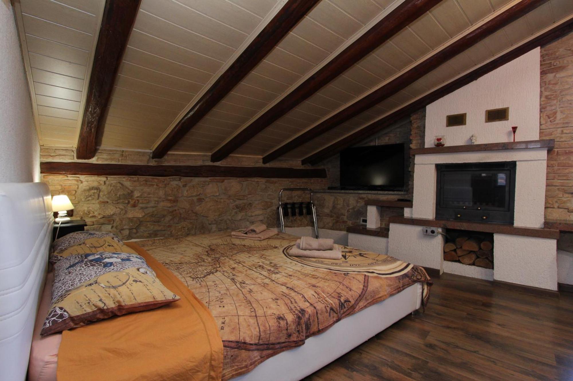 Studio Isabel Ровинь Экстерьер фото